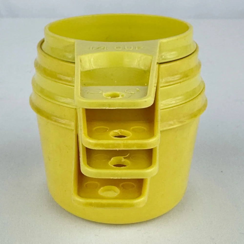 Vintage Tupperware Measuring Cups